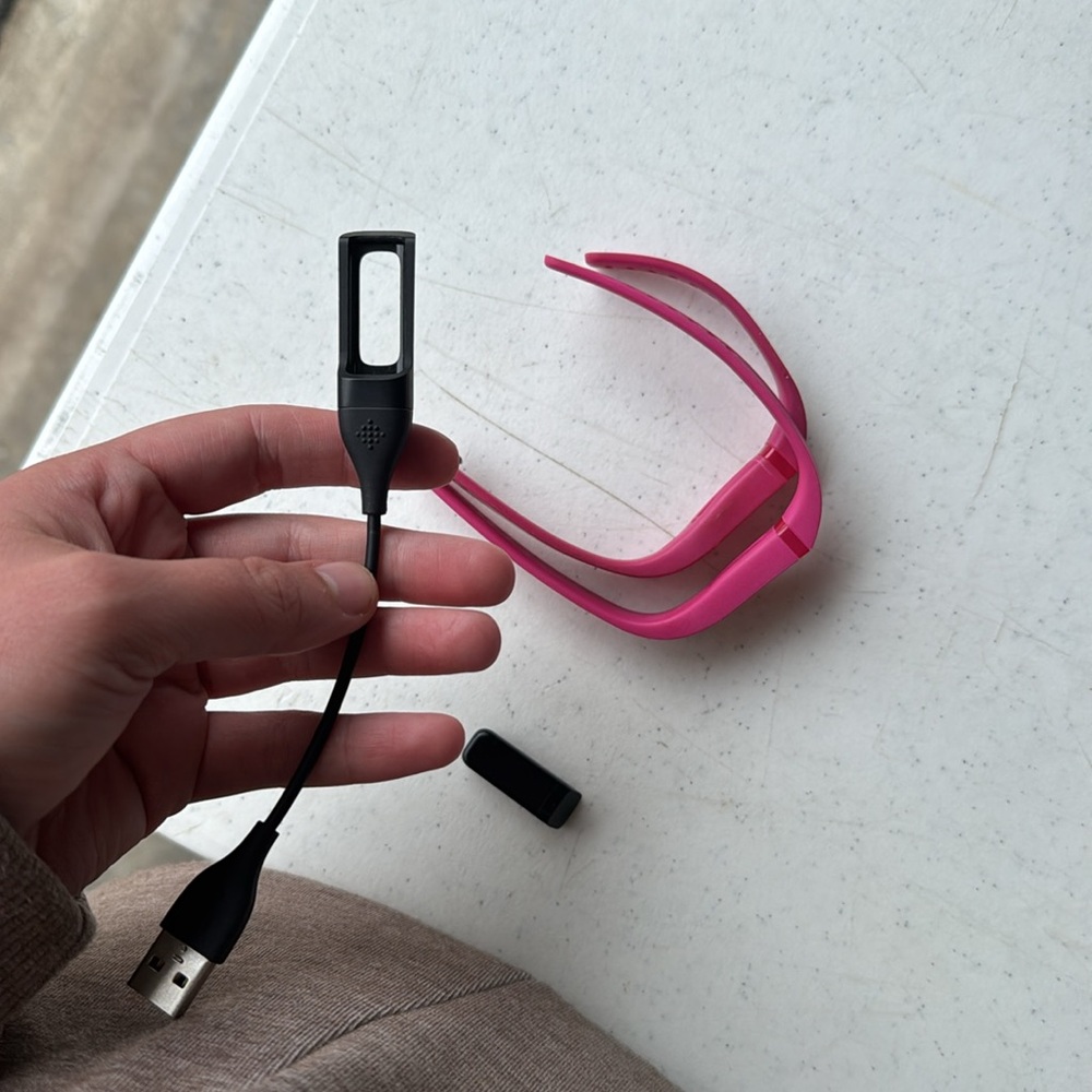 fitbit - Picture 3 of 3